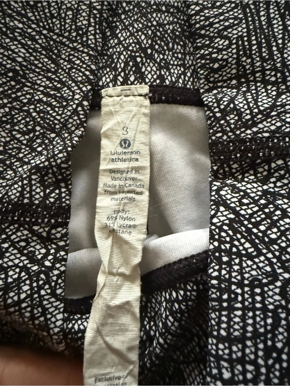 lululemon size 8 capri leggings